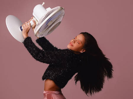 woman fan